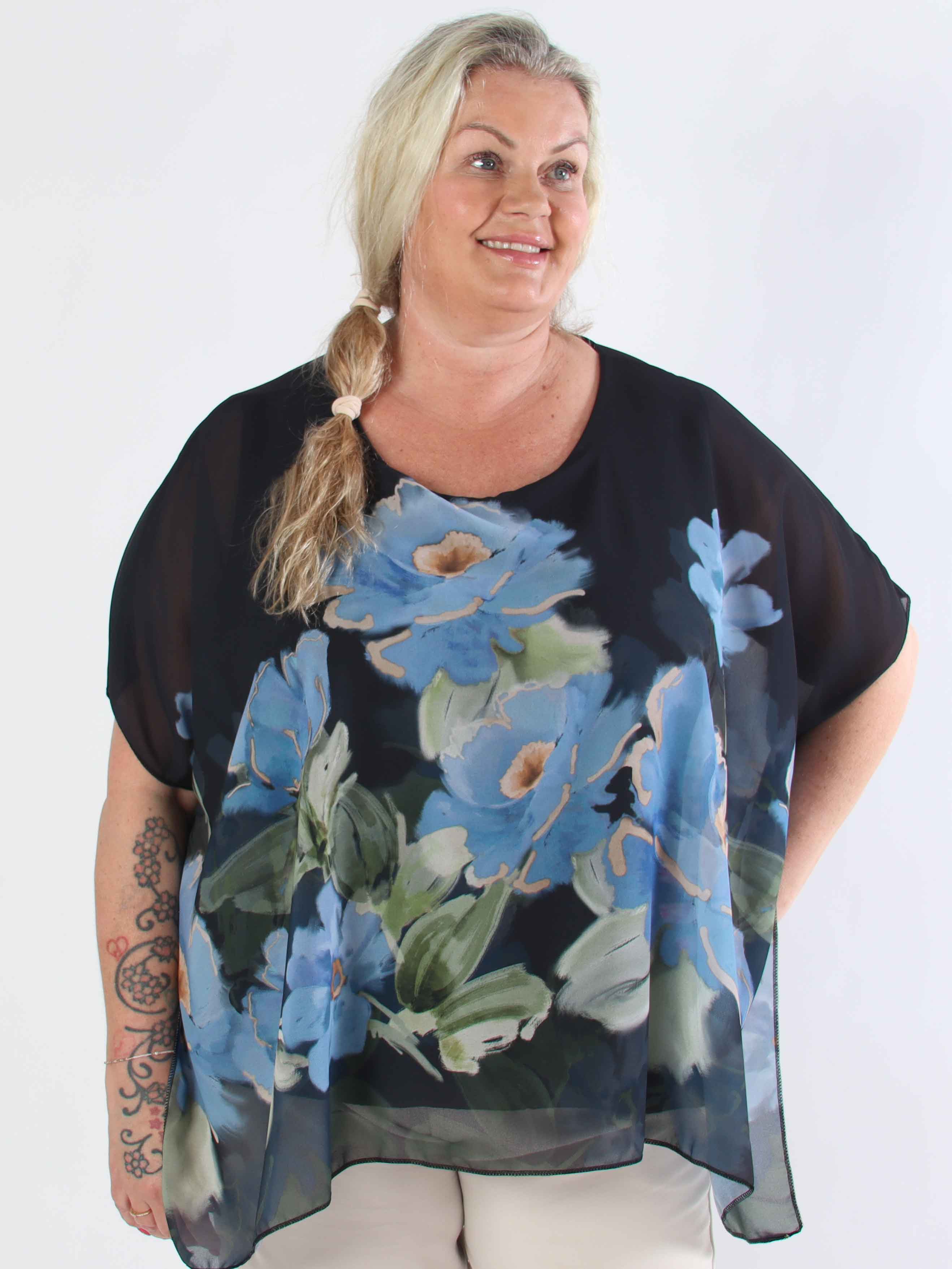 Mirabella Shirt - Plus size tunika med løst chiffonlag med blomstermotiver